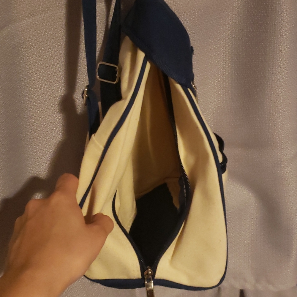 Small backpack 🎒 - Picture 6 of 6
